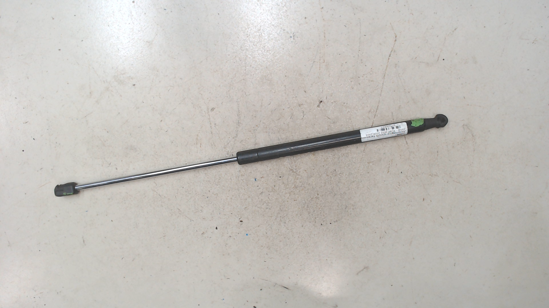 Амортизатор крышки багажника