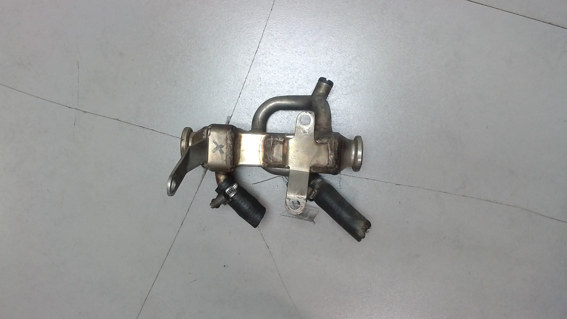 Тройник вентиляции картерных газов