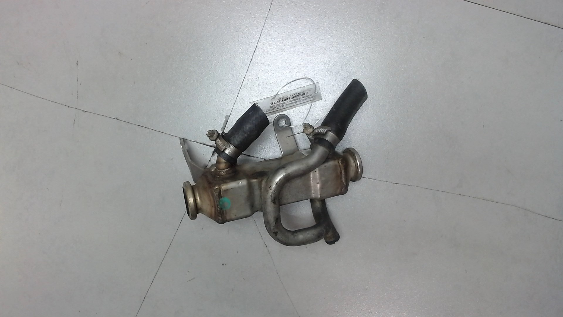 Тройник вентиляции картерных газов