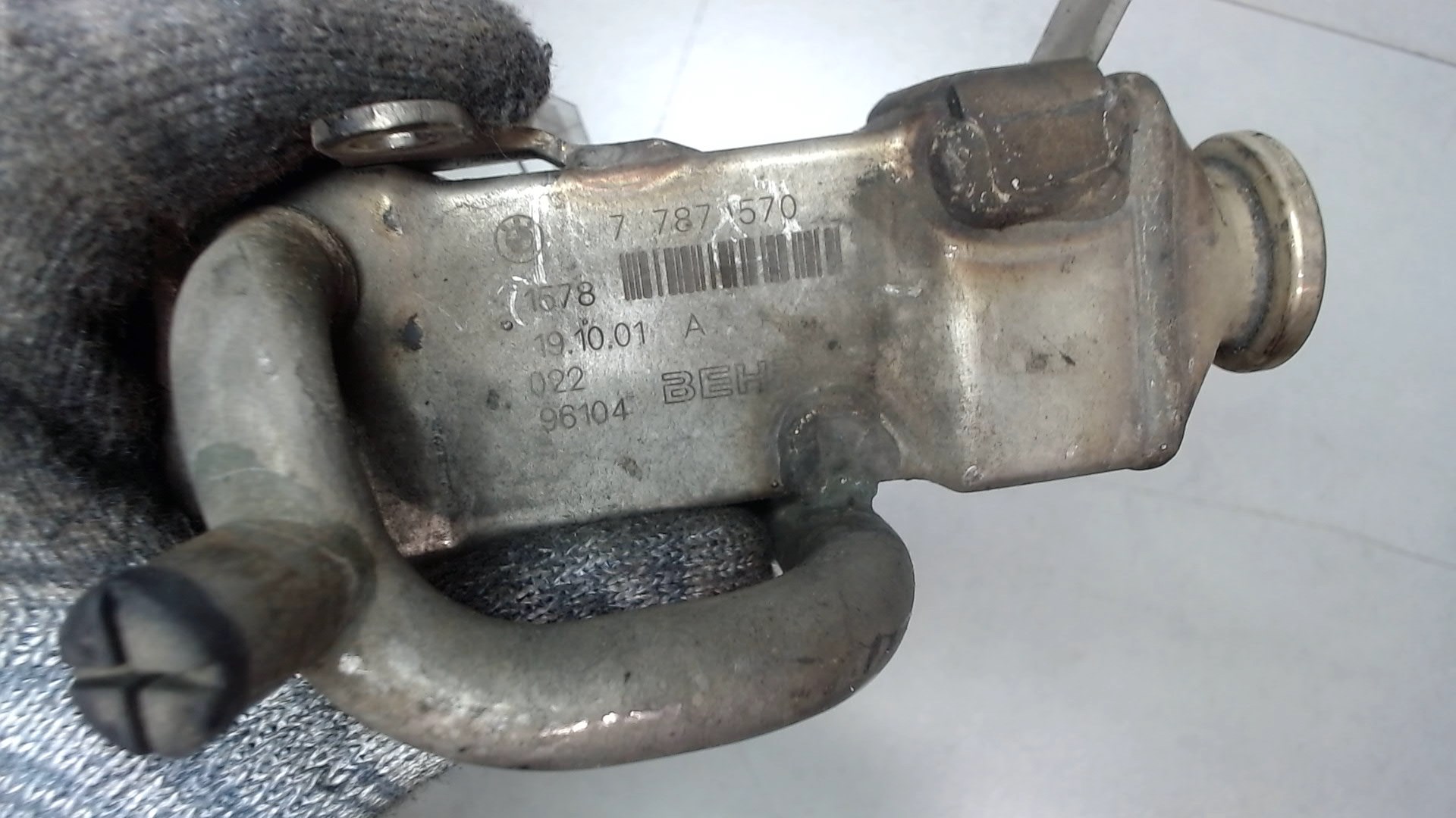 Тройник вентиляции картерных газов