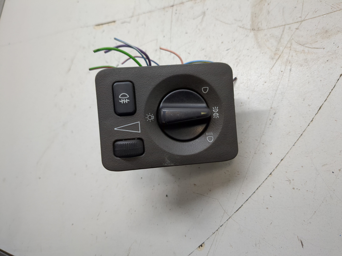 Переключатель света фар