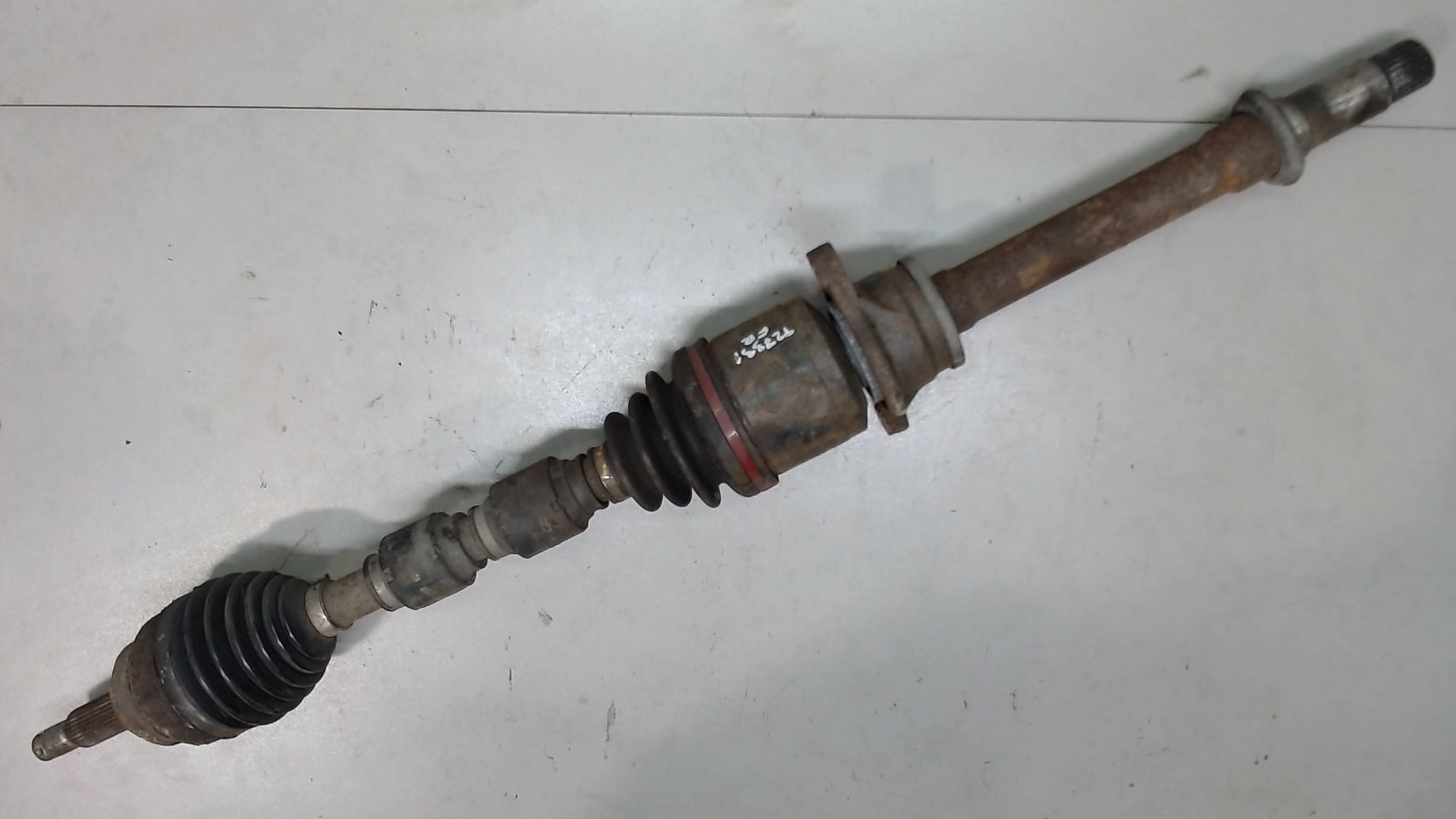 Полуось передняя правая