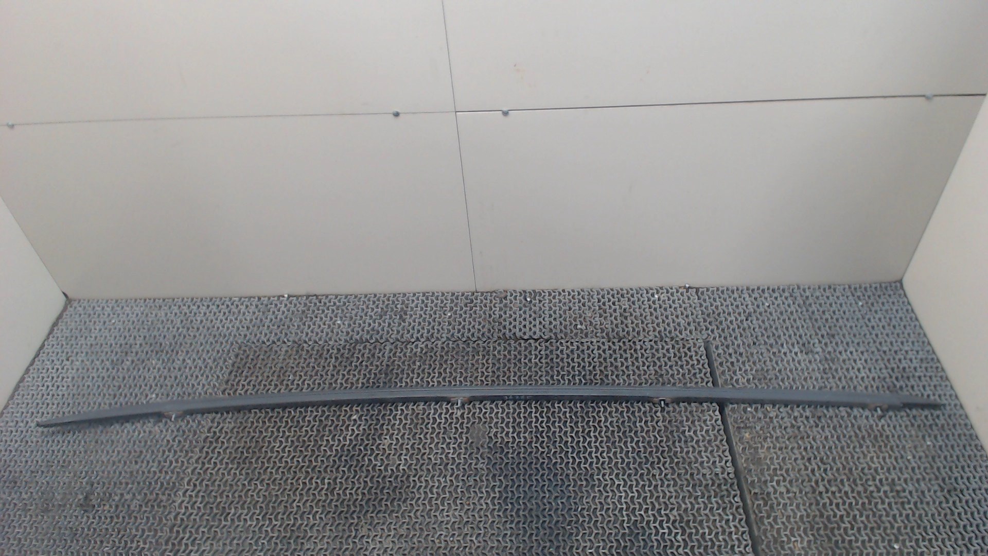 Рейлинг (релинг) левый (планка на крышу)