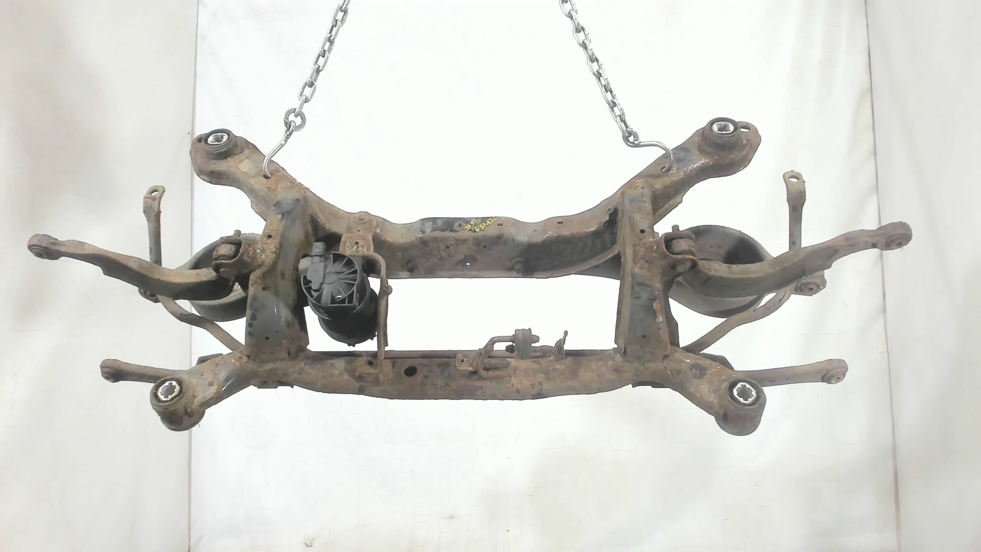 Балка задняя