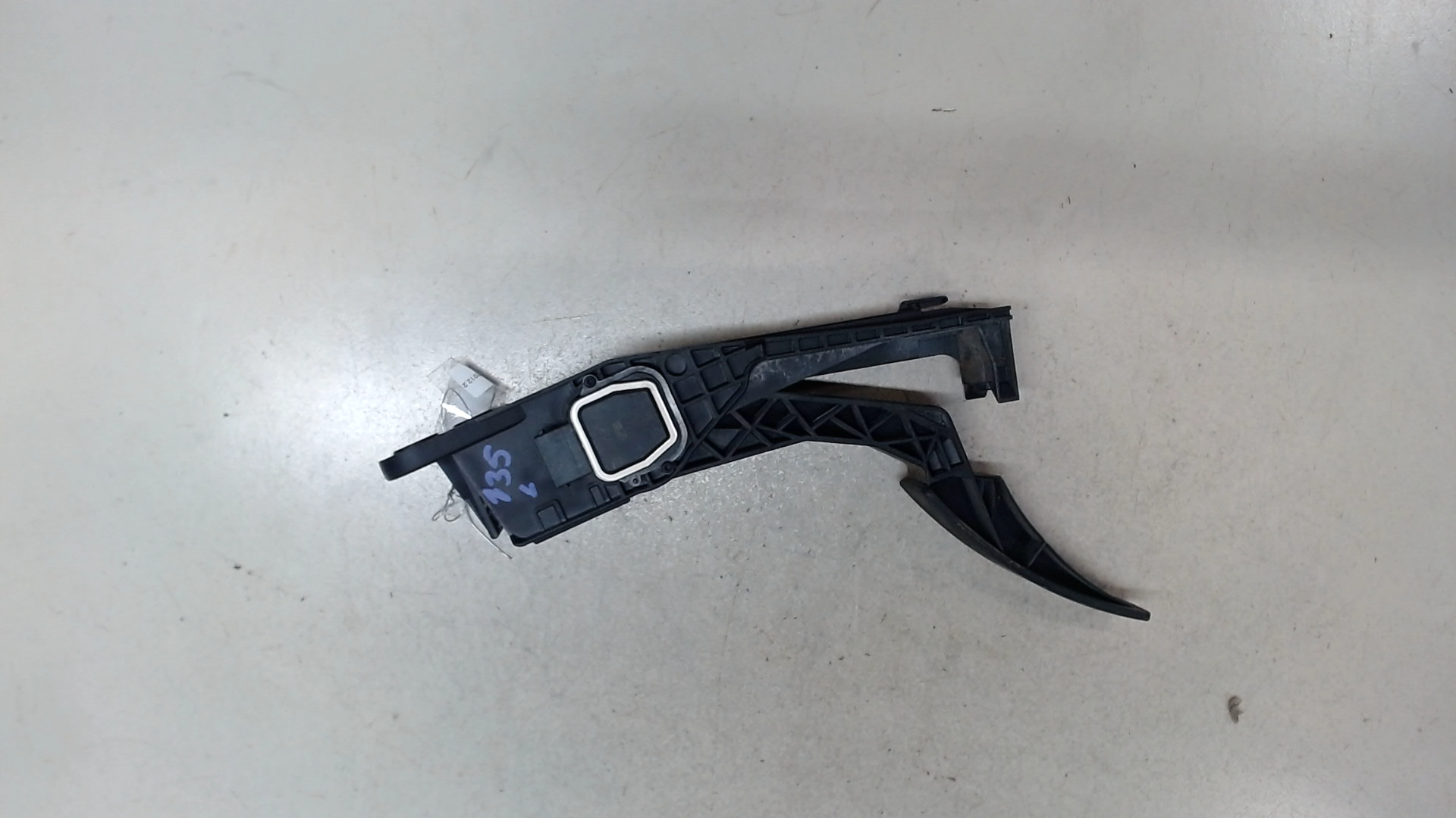 AP-0010852942 AP-0010852942