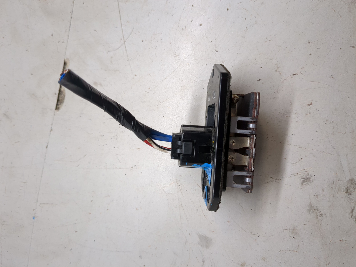 Резистор отопителя