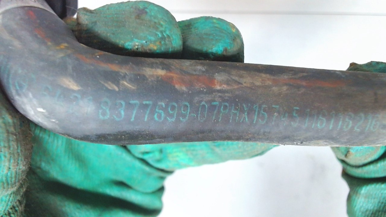 Шланг системы охлаждения