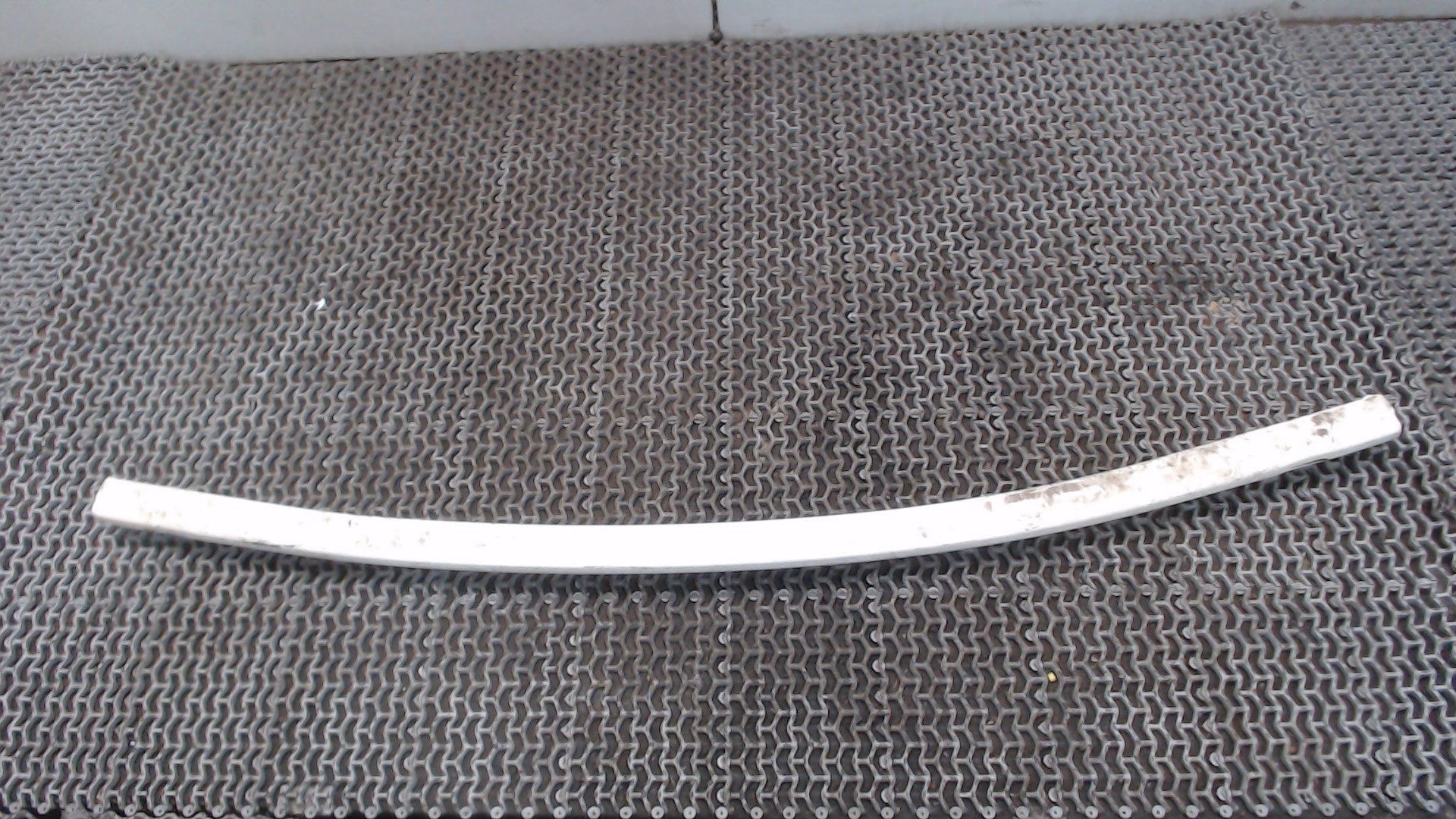 Усилитель заднего бампера