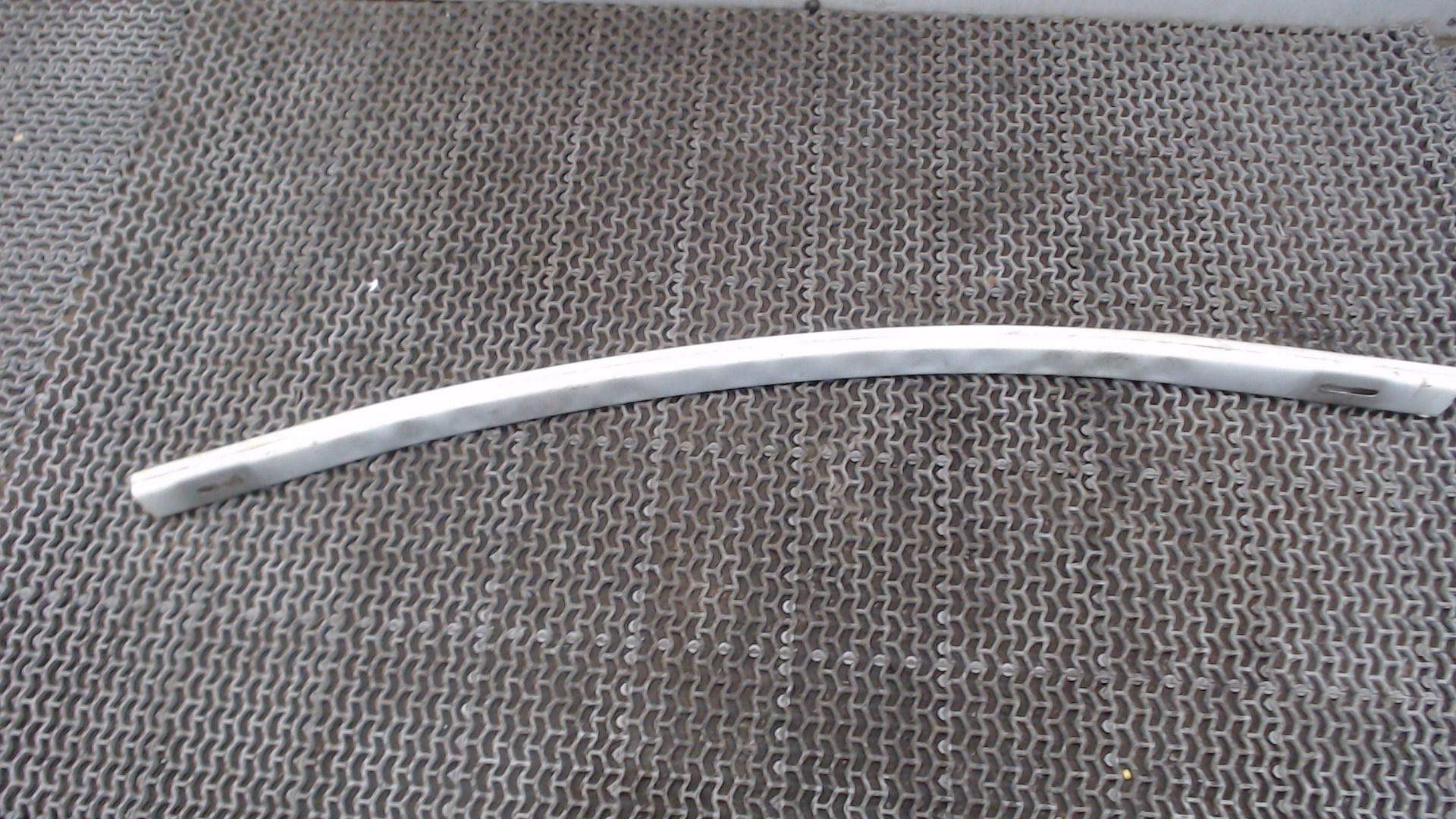 Усилитель заднего бампера