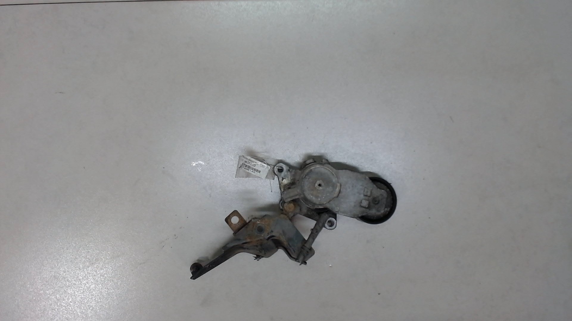 Натяжитель ремня