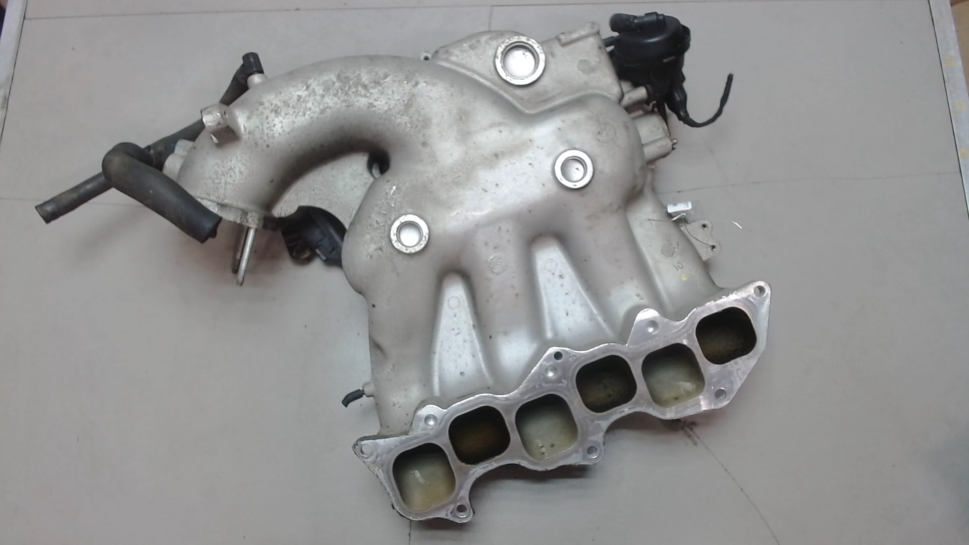 Коллектор впускной