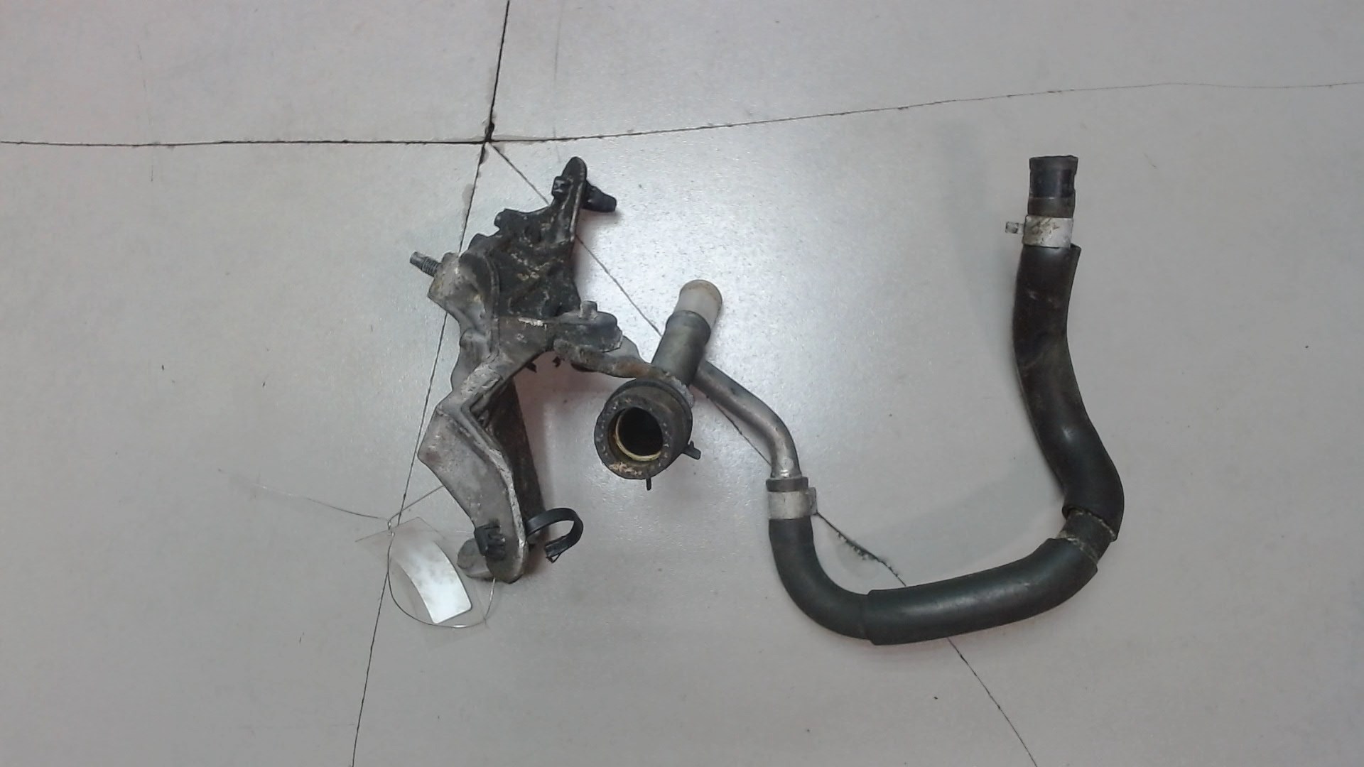 Трубка системы охлаждения