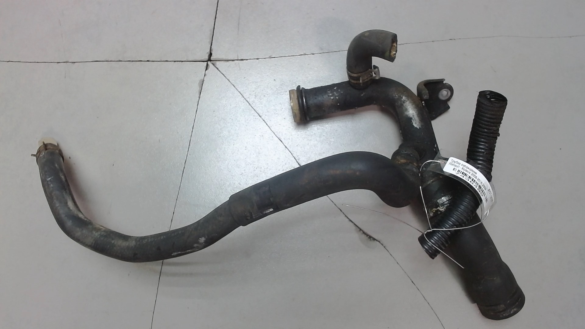 Трубка системы охлаждения