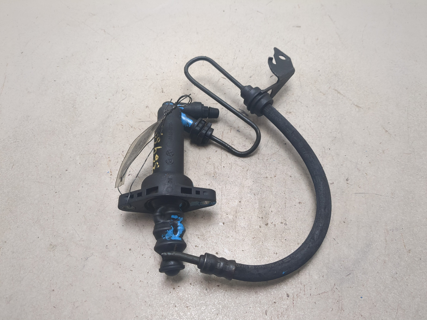 Цилиндр сцепления рабочий