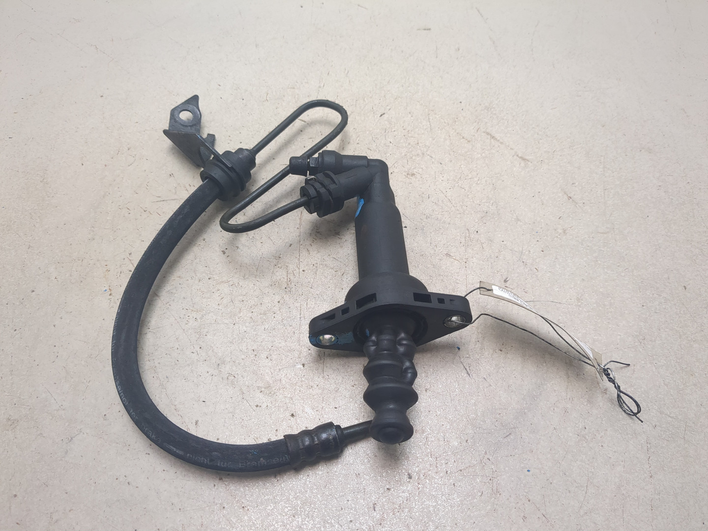 Цилиндр сцепления рабочий