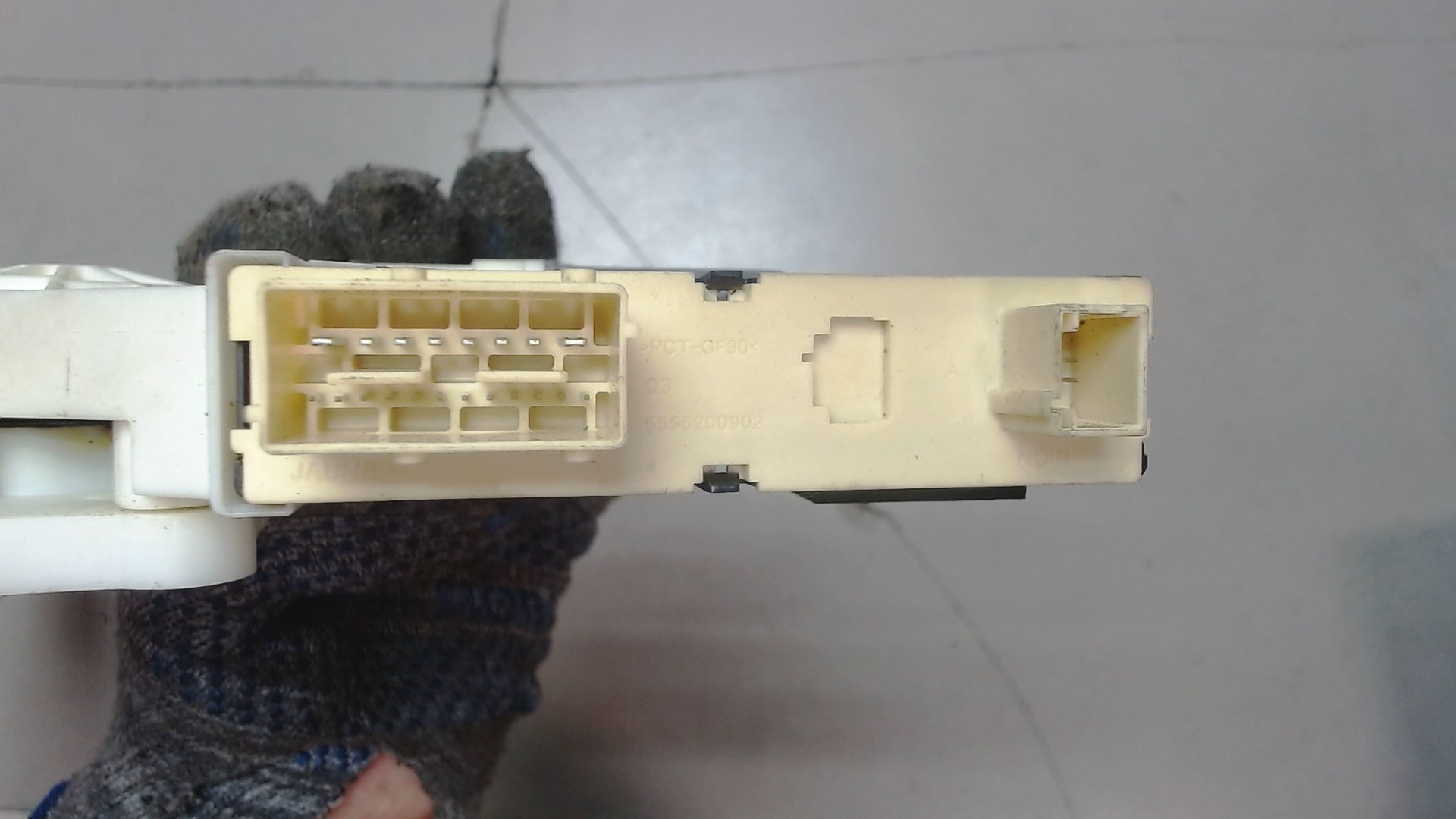 Стеклоподъемник электр. передний правый