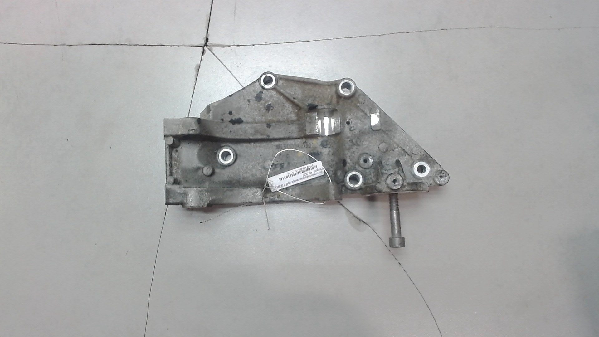 Кронштейн генератора