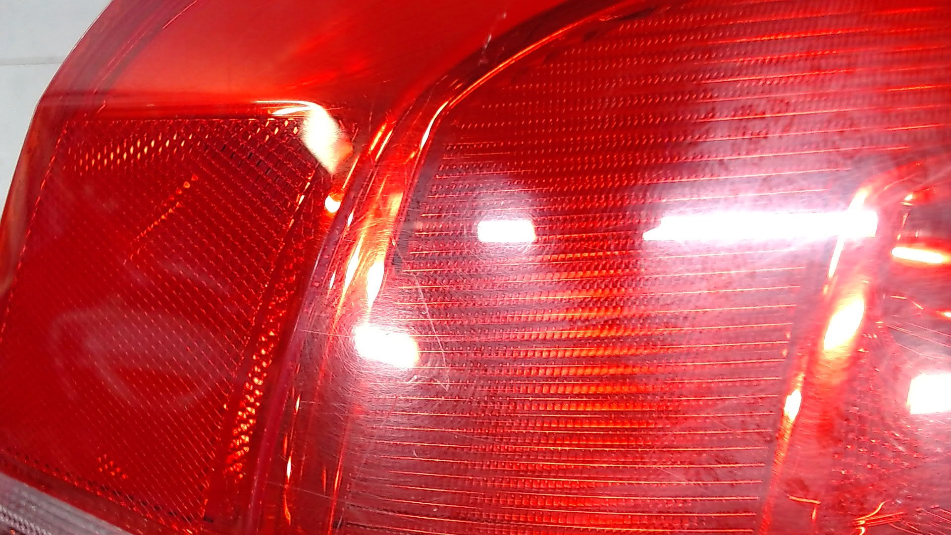 Фонарь задний левый