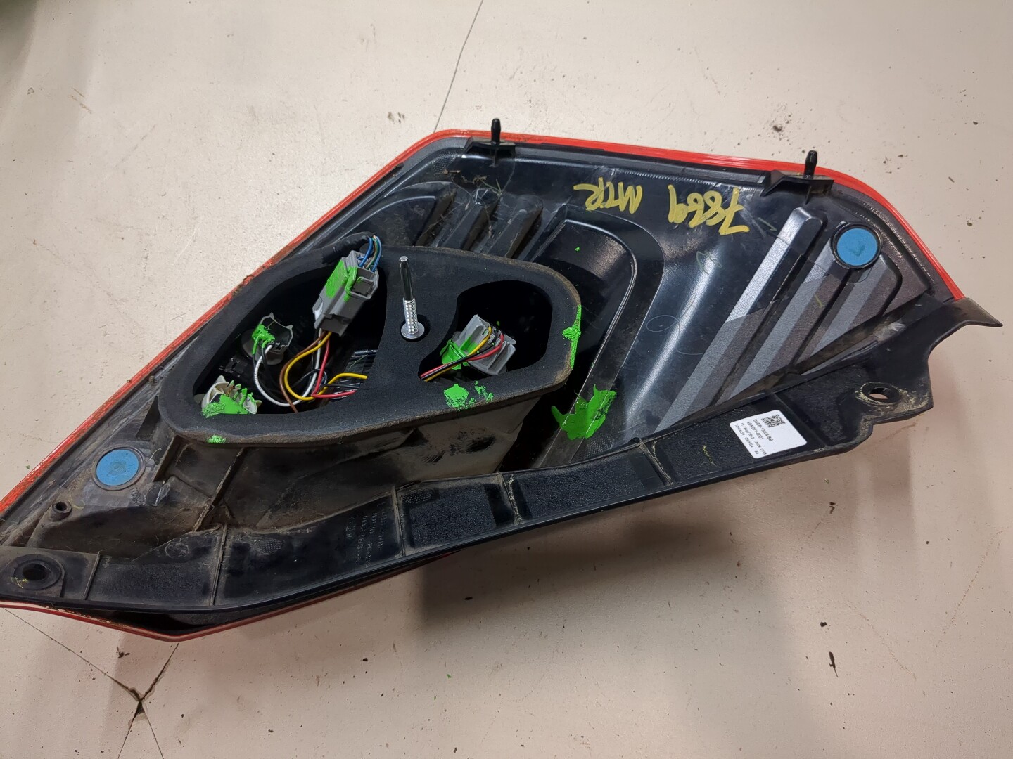 Фонарь задний правый