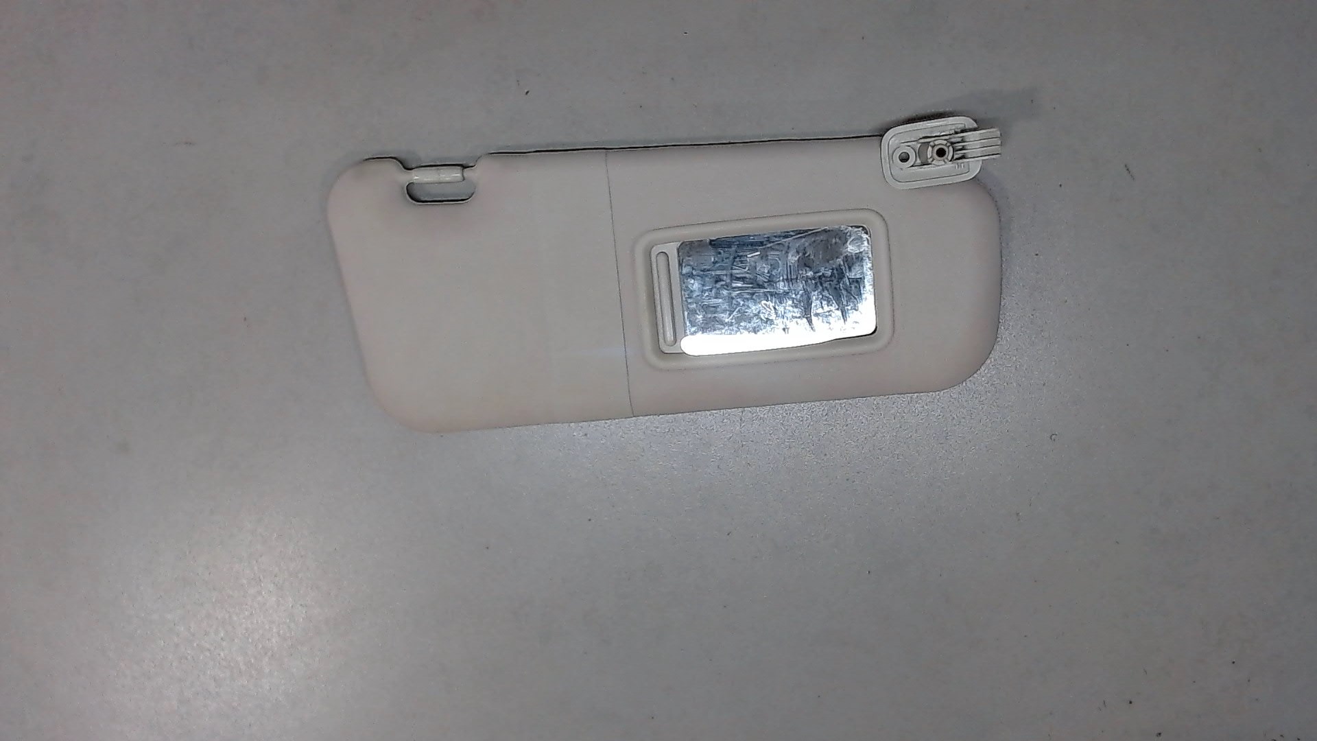 Козырек солнцезащитный