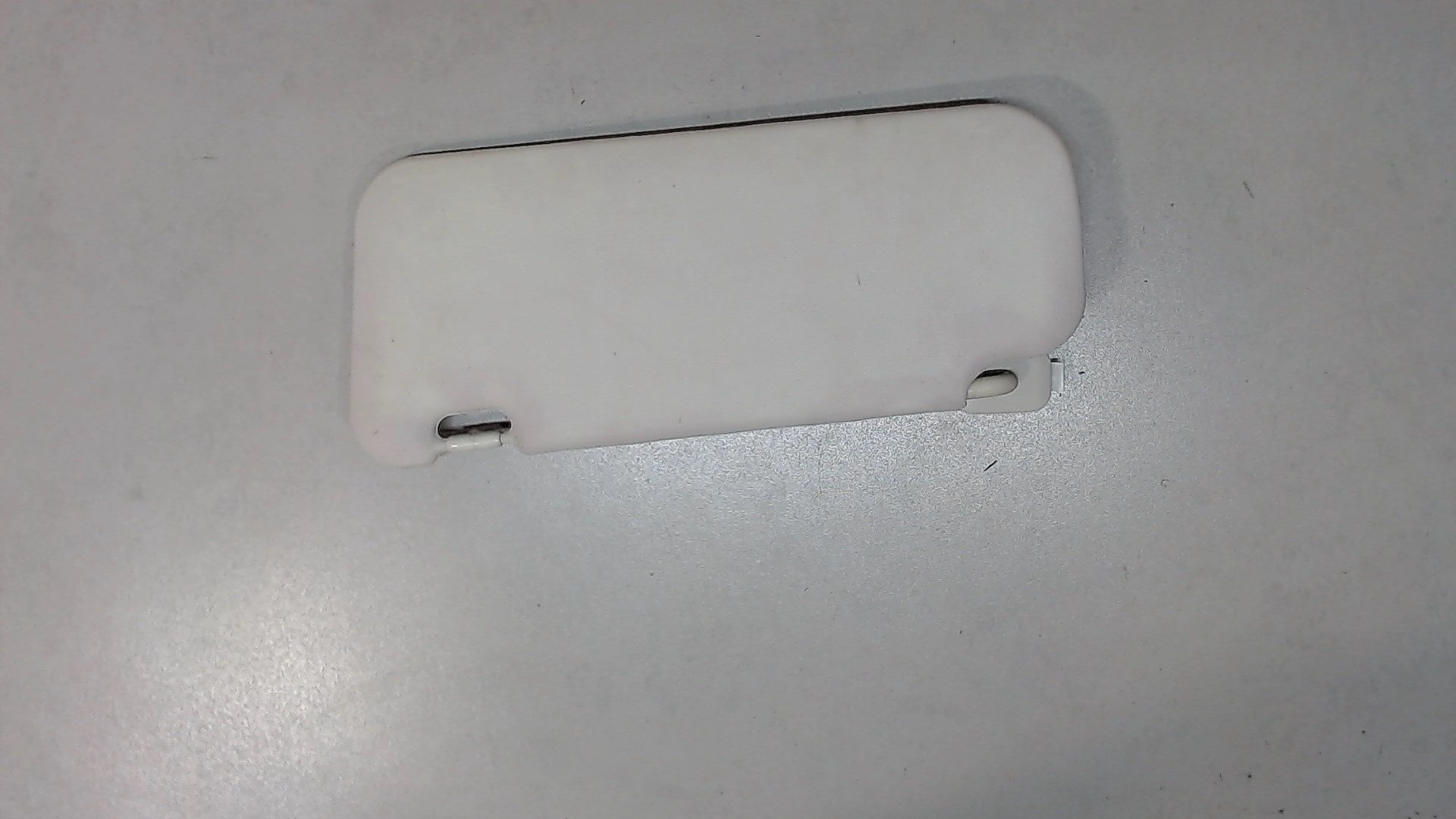 Козырек солнцезащитный