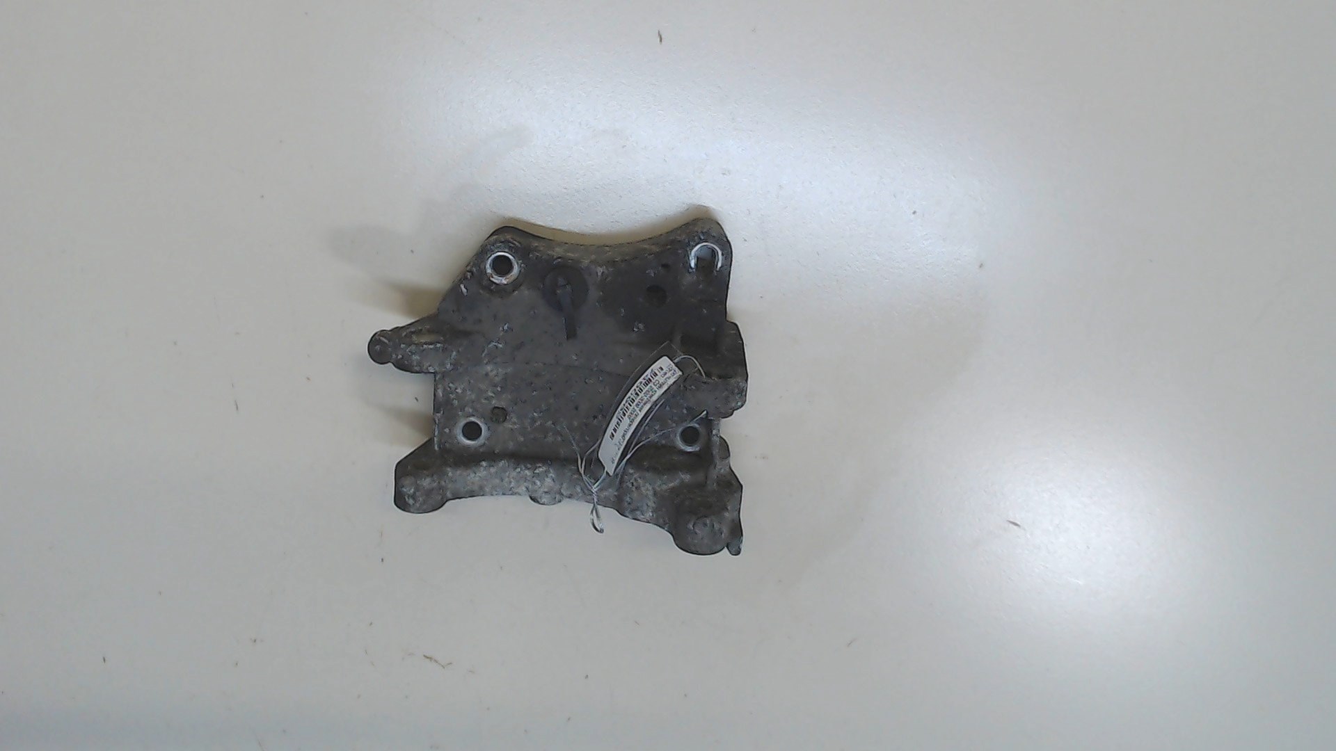 Кронштейн генератора