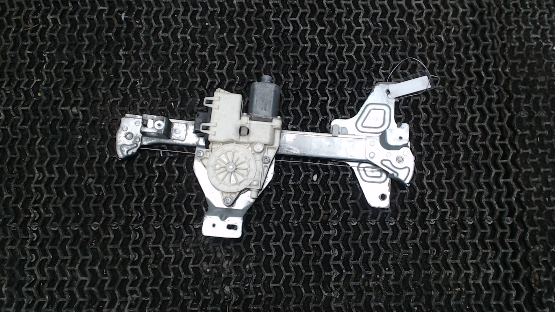 Стеклоподъемник электр. задний левый