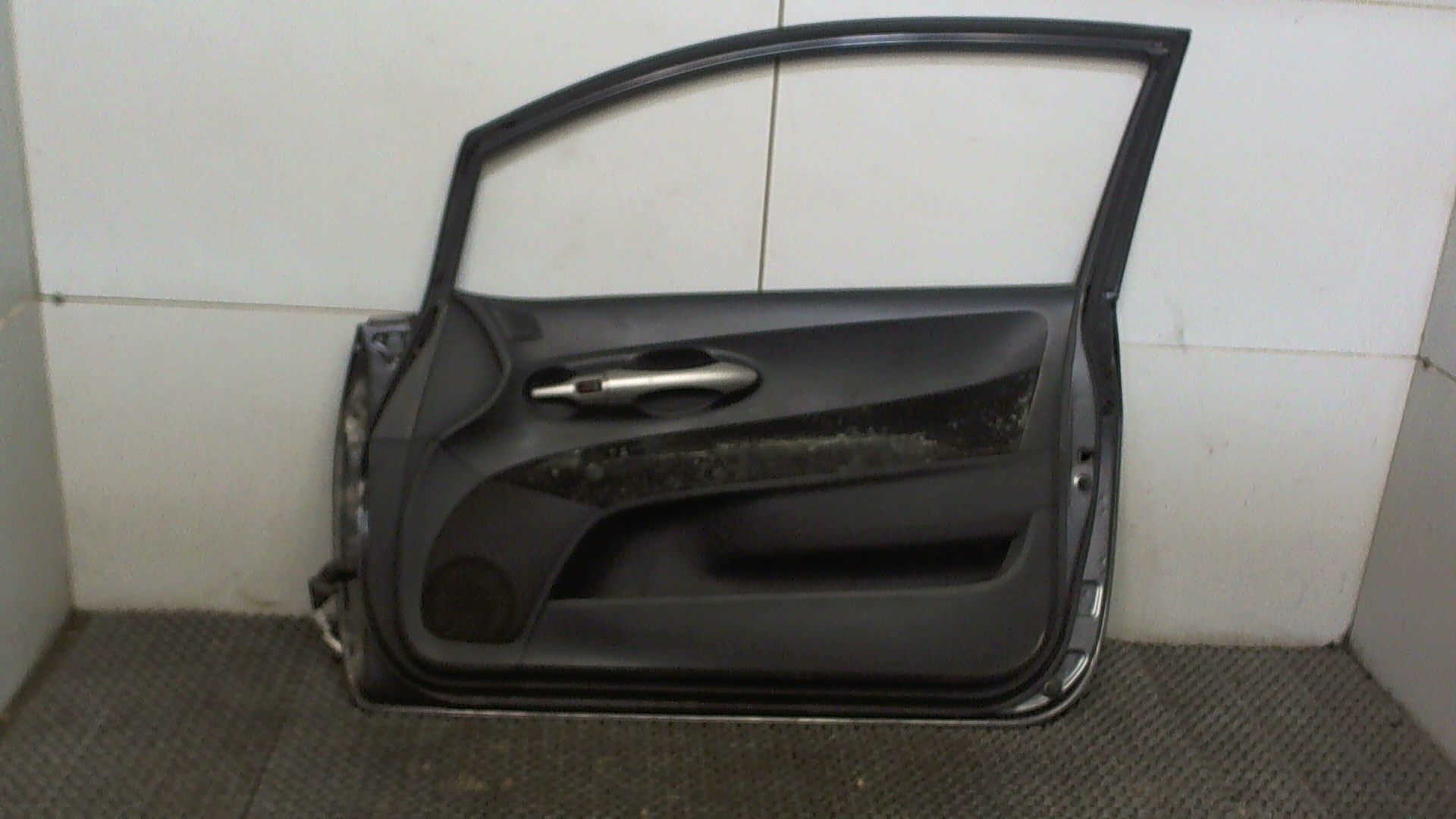 Дверь передняя правая