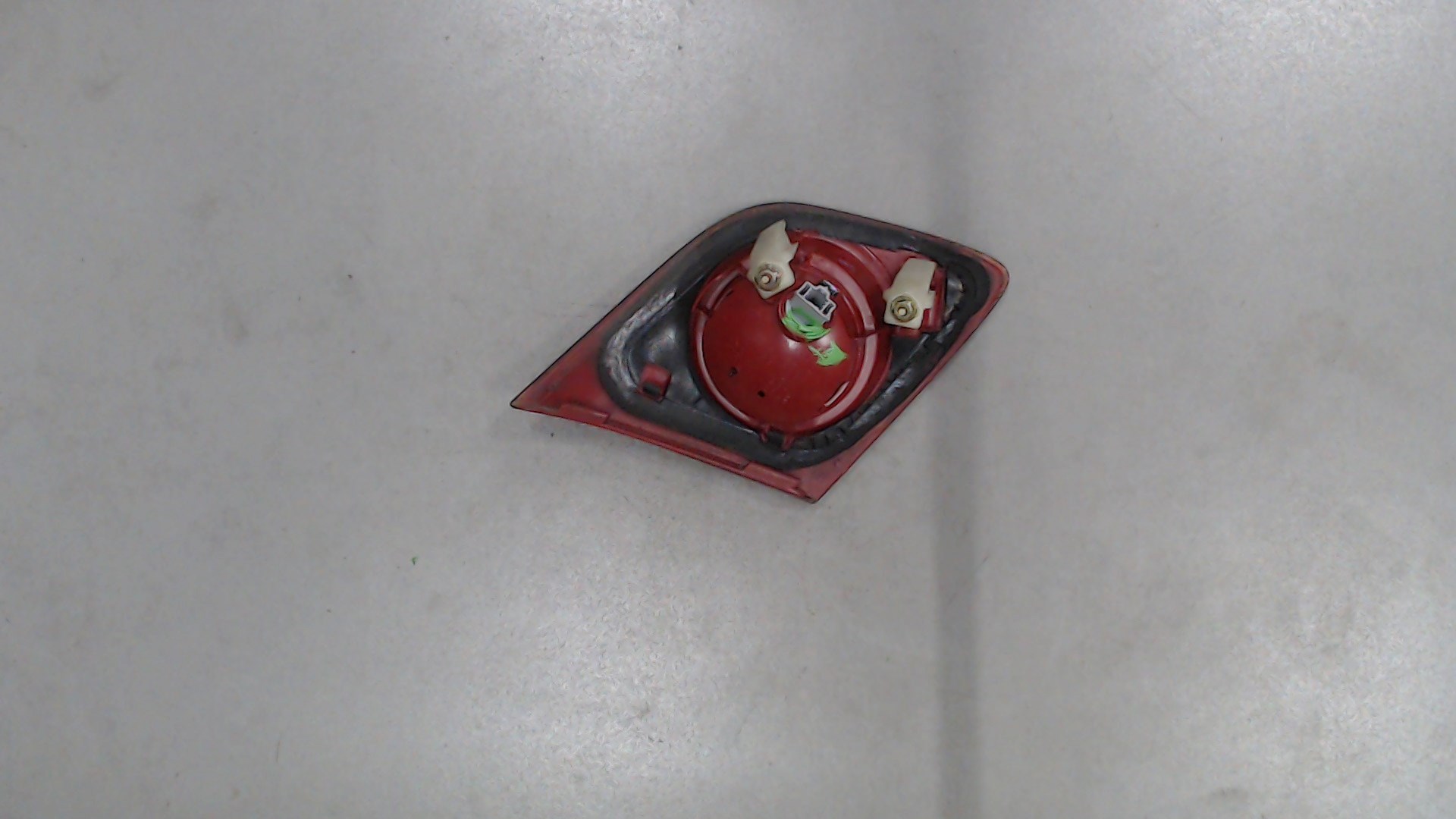 Фонарь задний внутренний правый