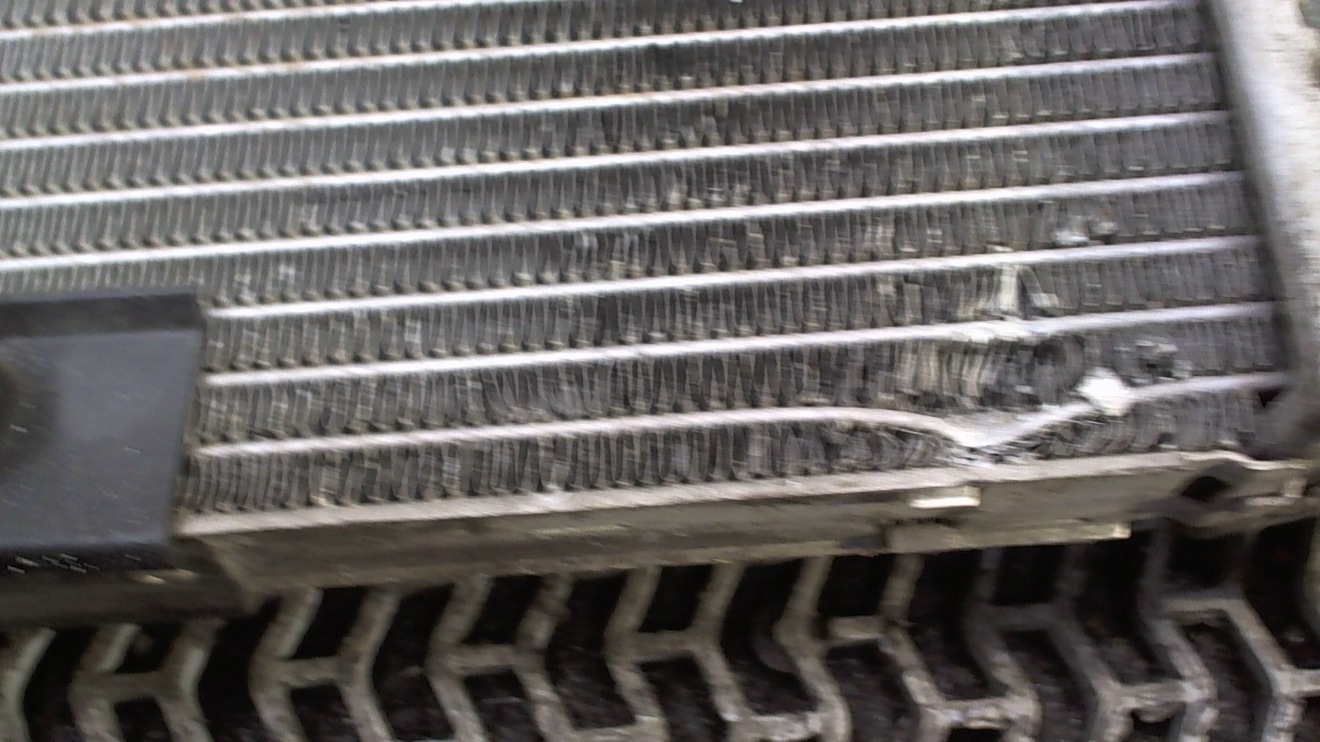 Радиатор охлаждения двигателя основной