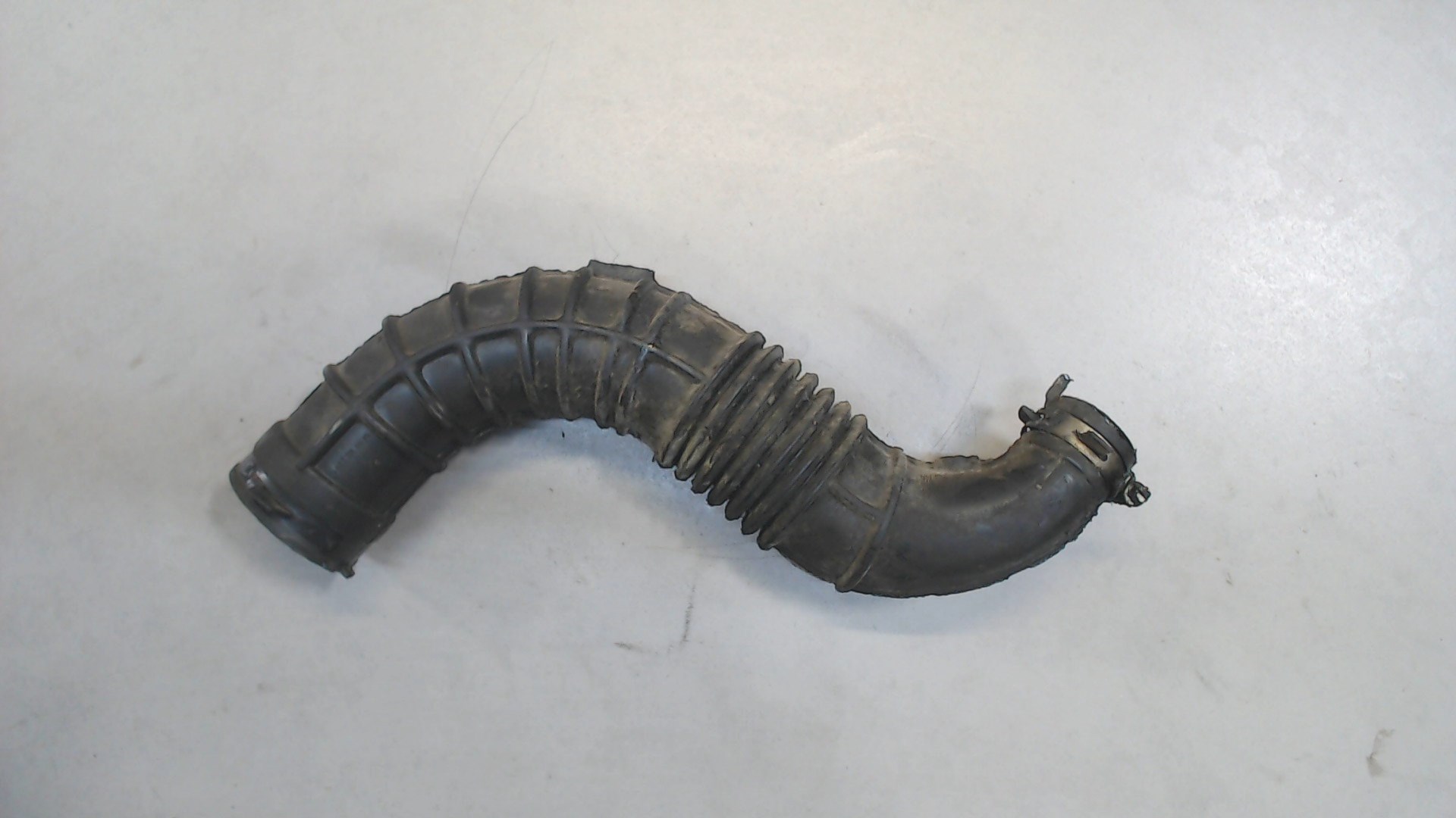 Патрубок воздушного фильтра