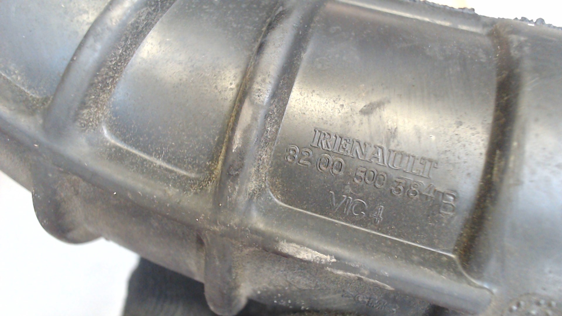 Патрубок воздушного фильтра