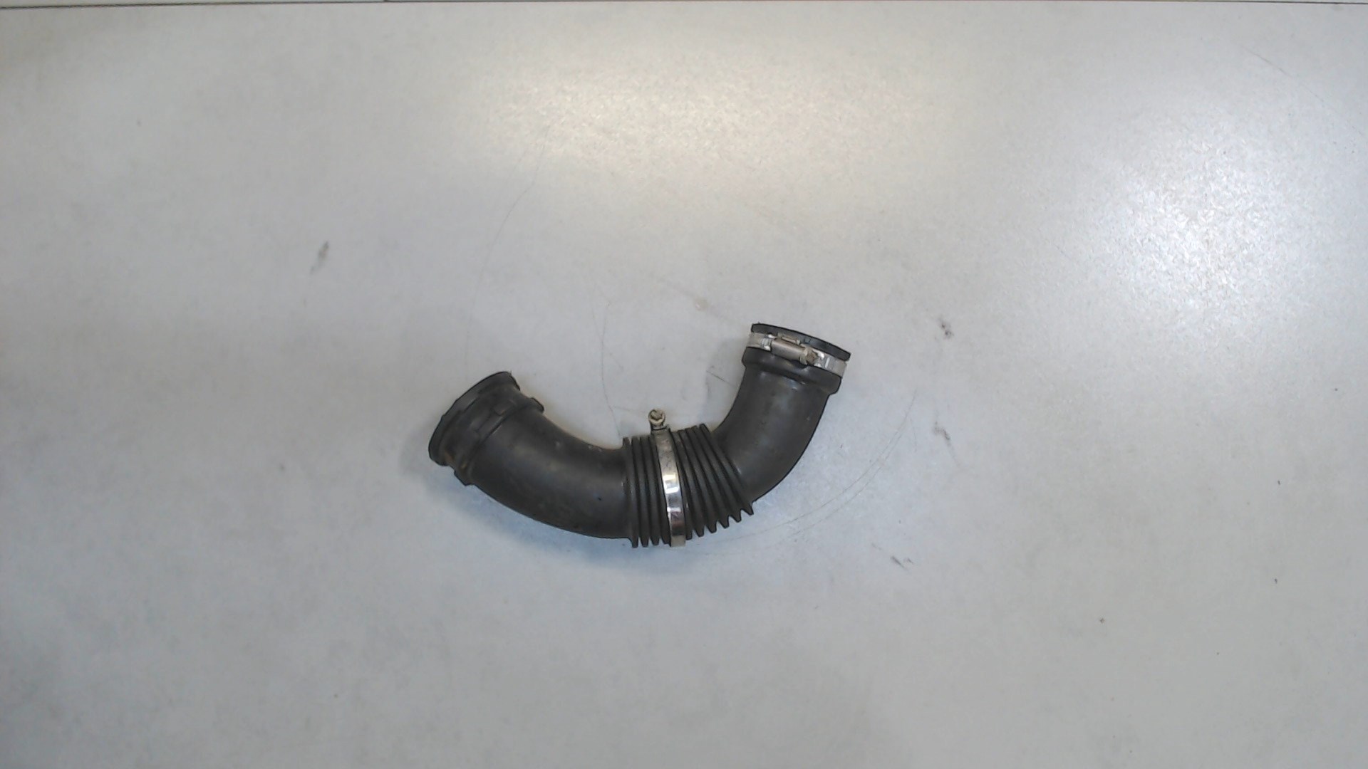 Патрубок воздушного фильтра