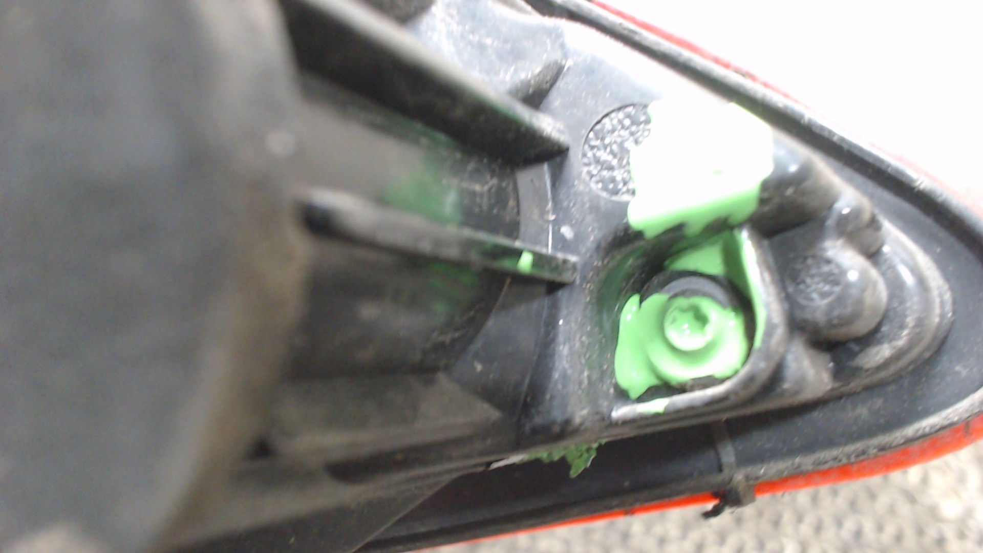 Фонарь задний внутренний правый