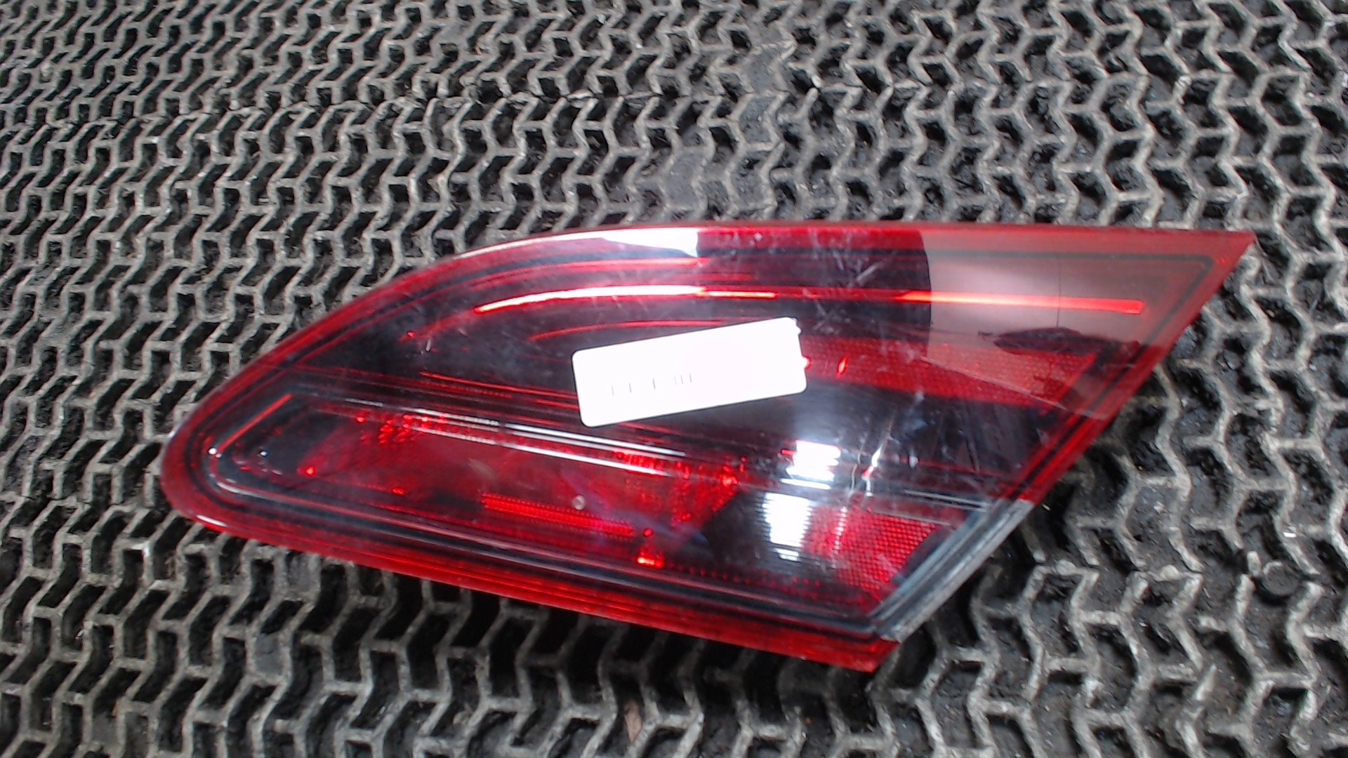 Фонарь задний внутренний правый