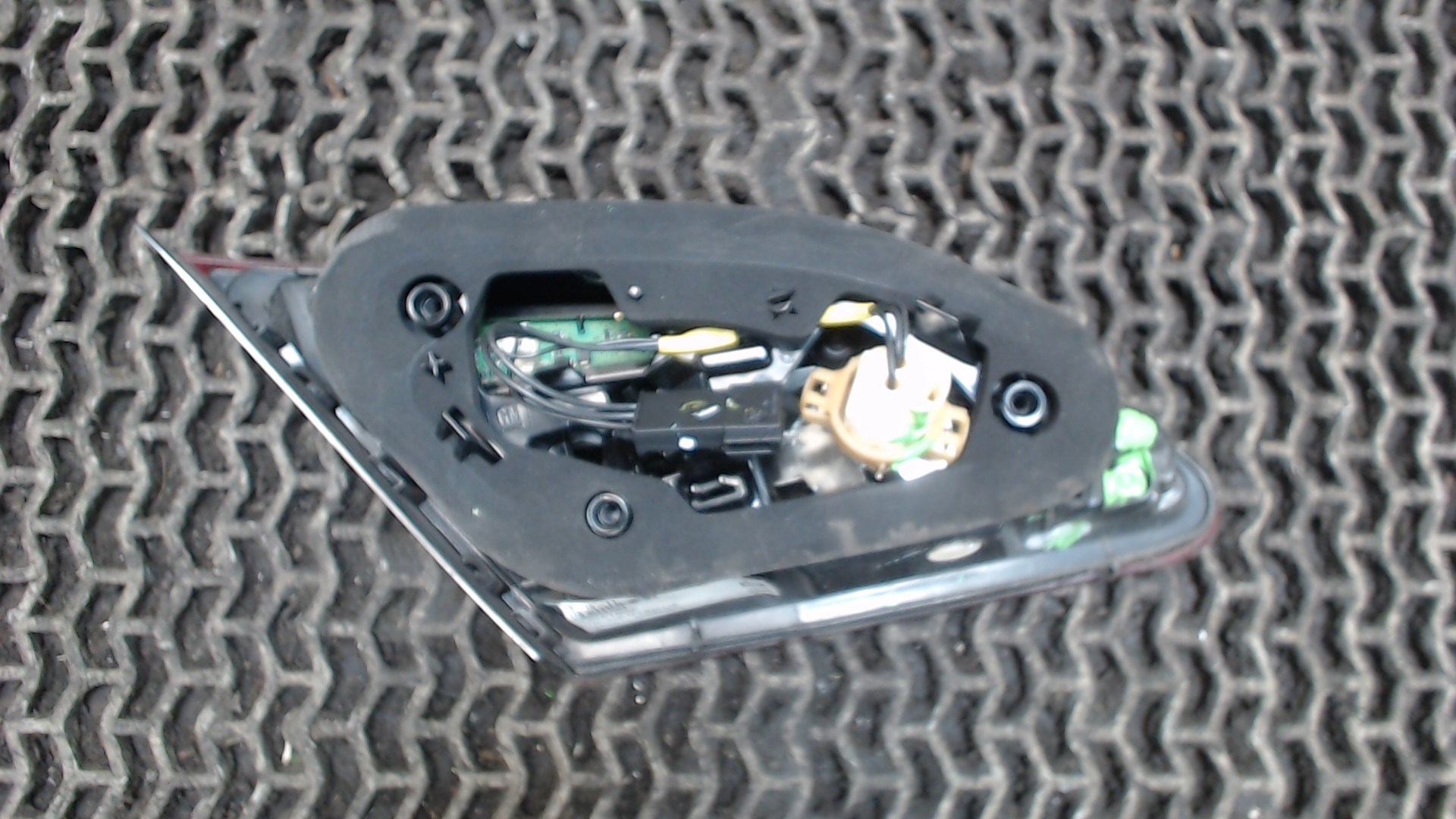 Фонарь задний внутренний правый