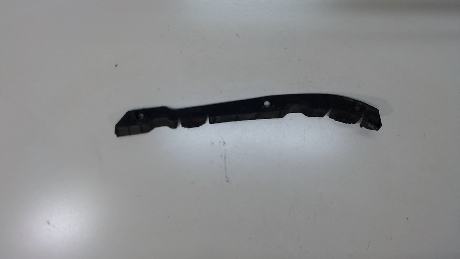 Кронштейн заднего бампера левый