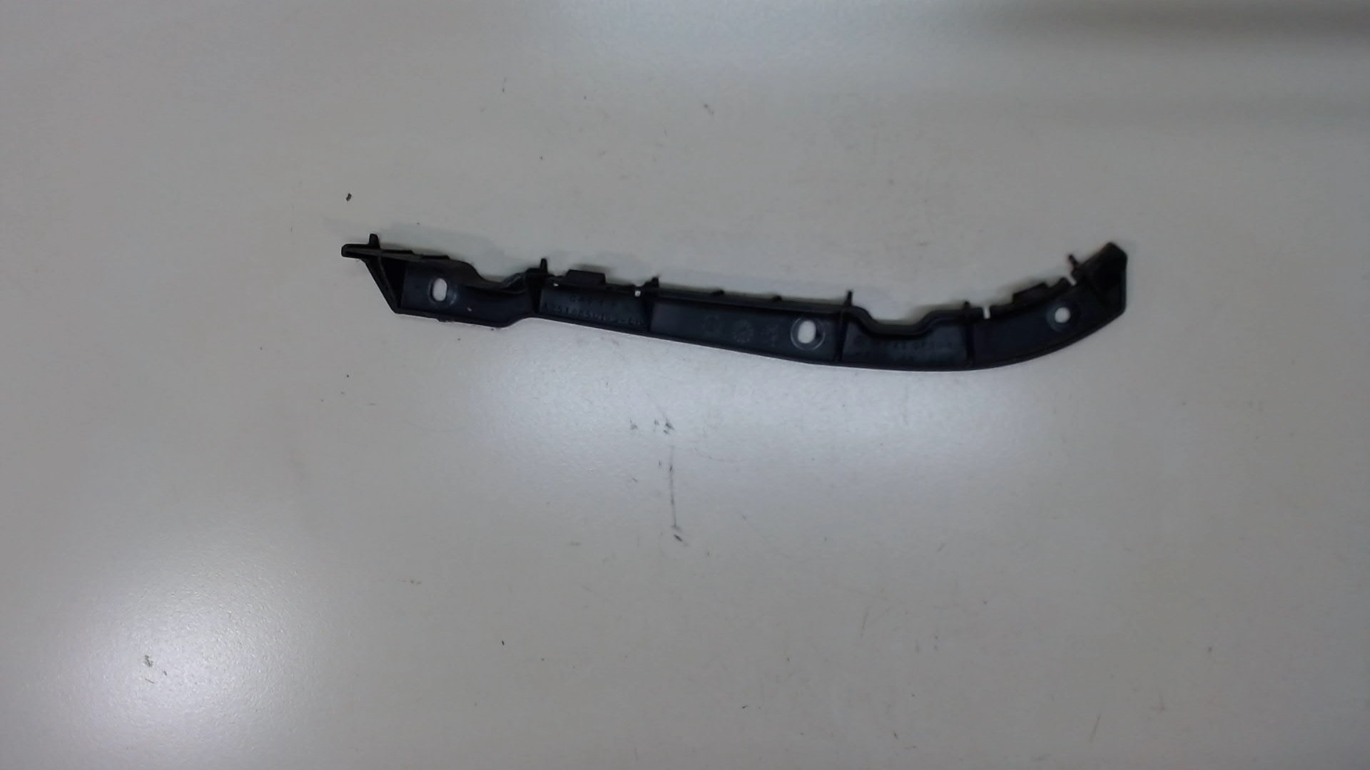 Кронштейн заднего бампера левый