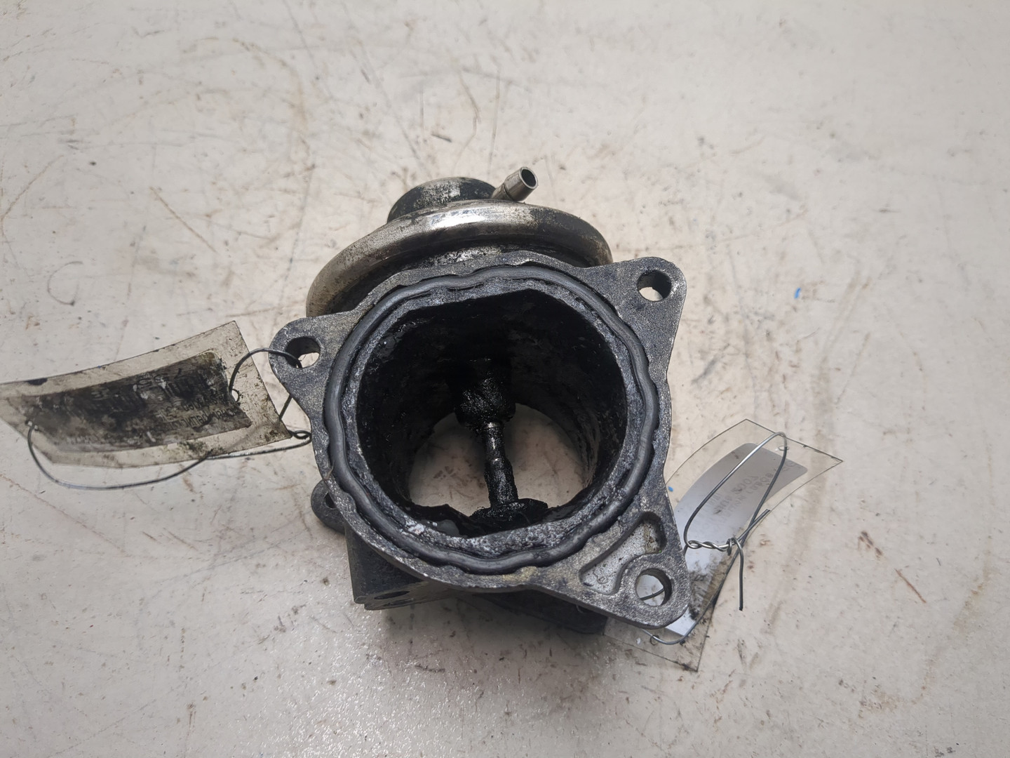 Клапан рециркуляции выхлопных газов (EGR)