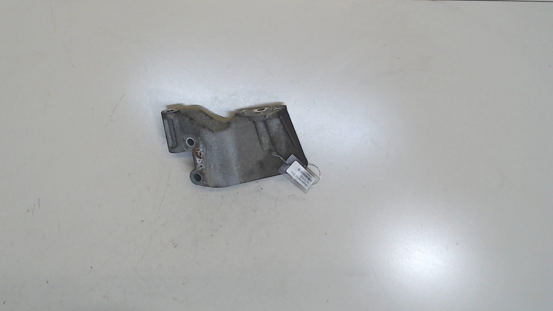 Кронштейн генератора