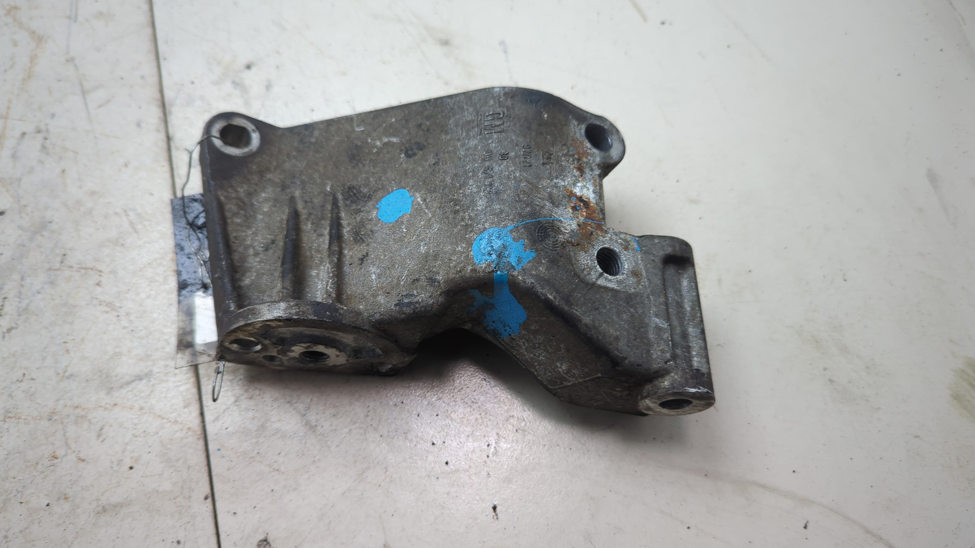 Кронштейн генератора