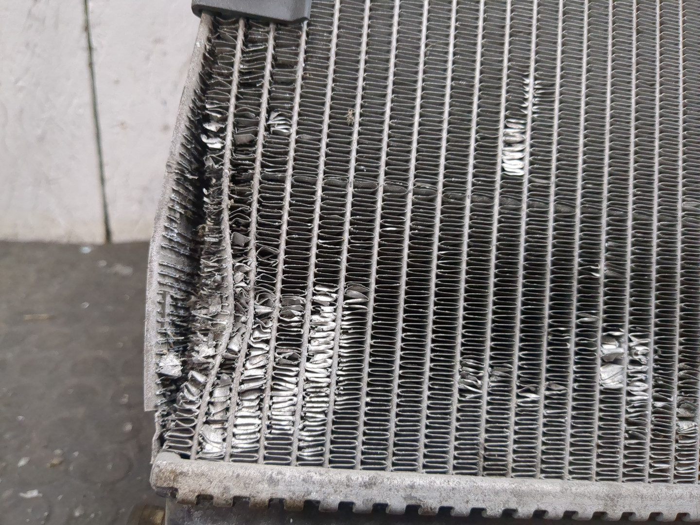 Радиатор охлаждения двигателя основной