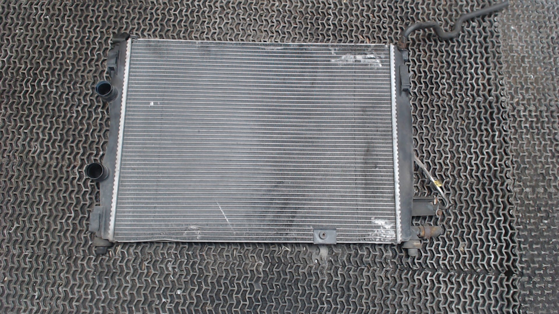 Радиатор охлаждения двигателя основной