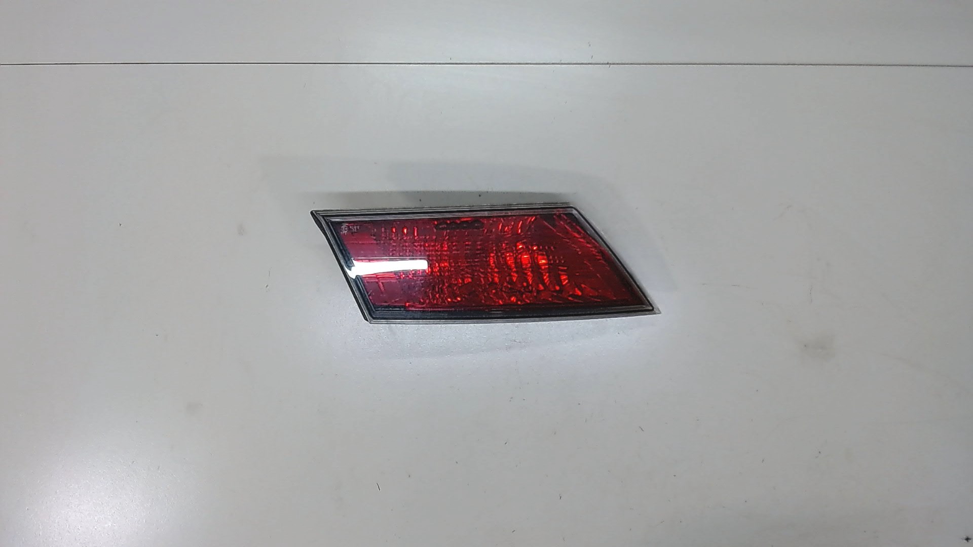 Фонарь задний внутренний левый