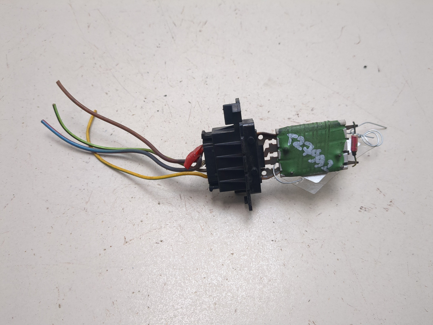 Резистор отопителя