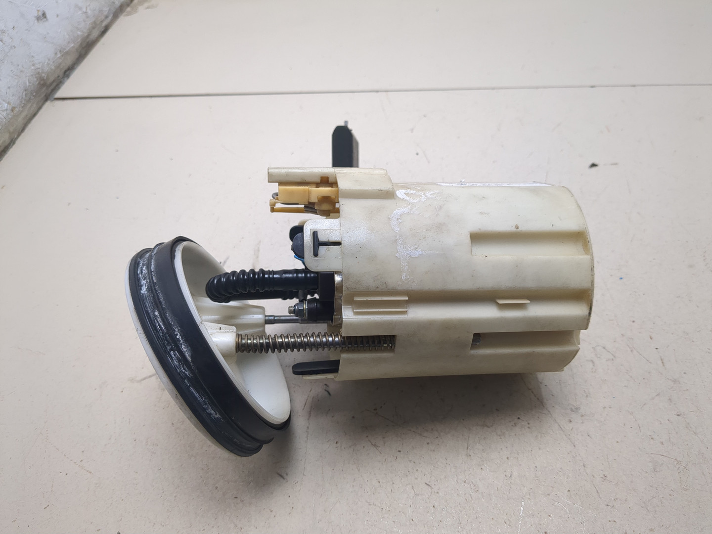 Насос топливный электрический