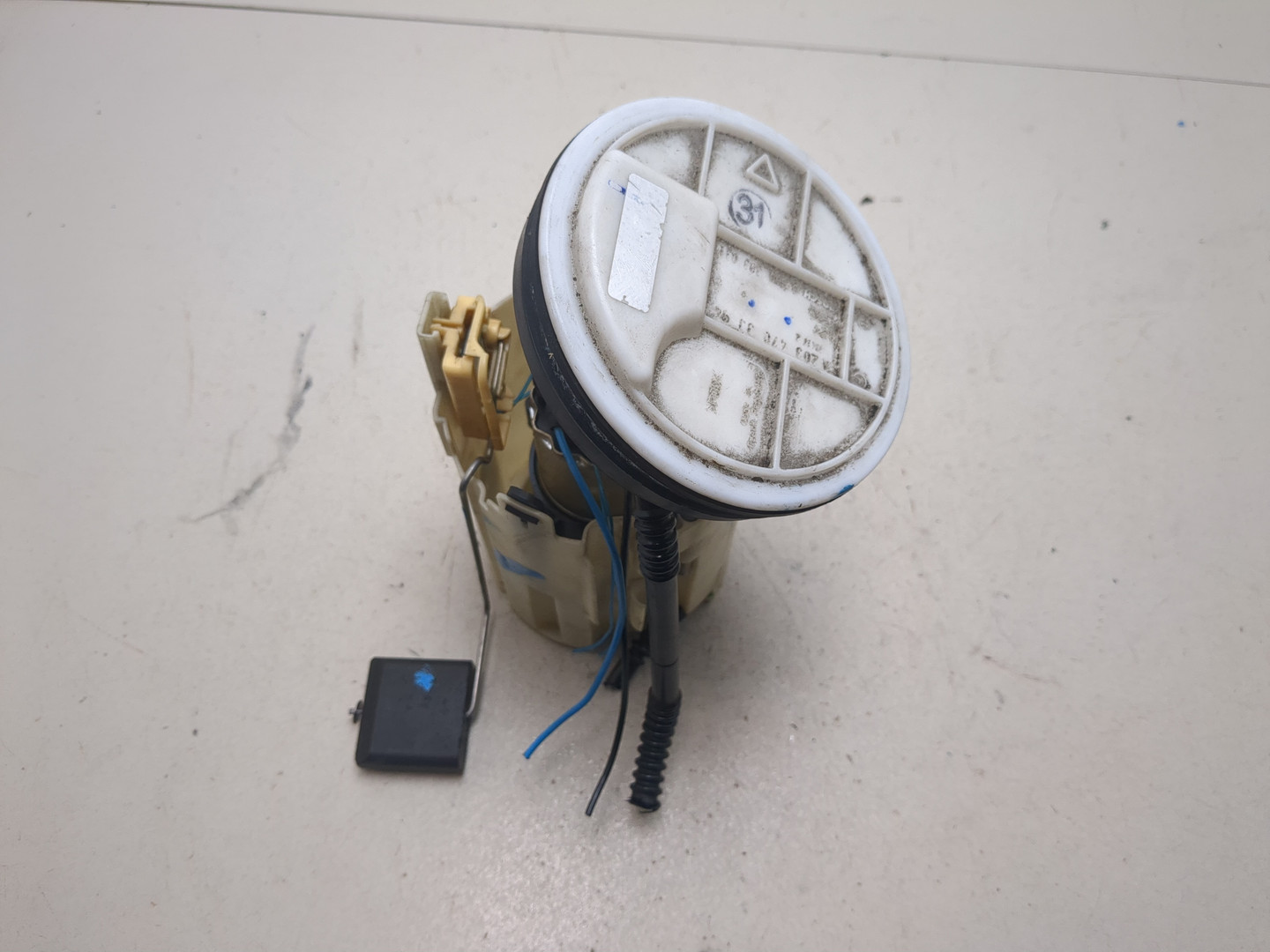 Насос топливный электрический