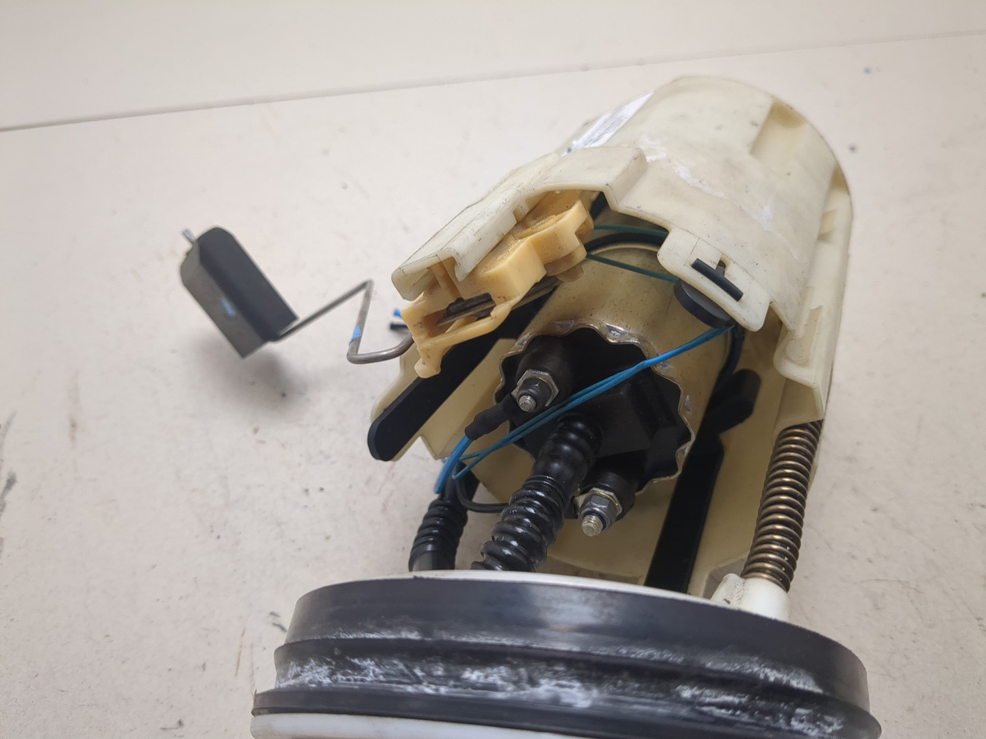 Насос топливный электрический