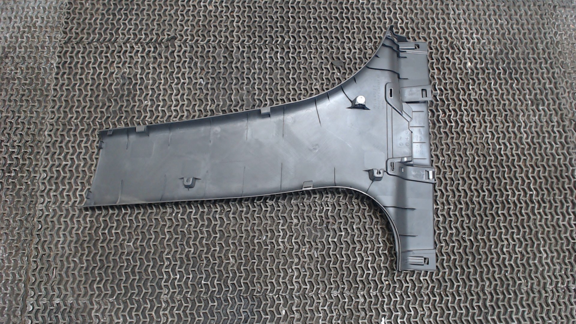 Обшивка стойки