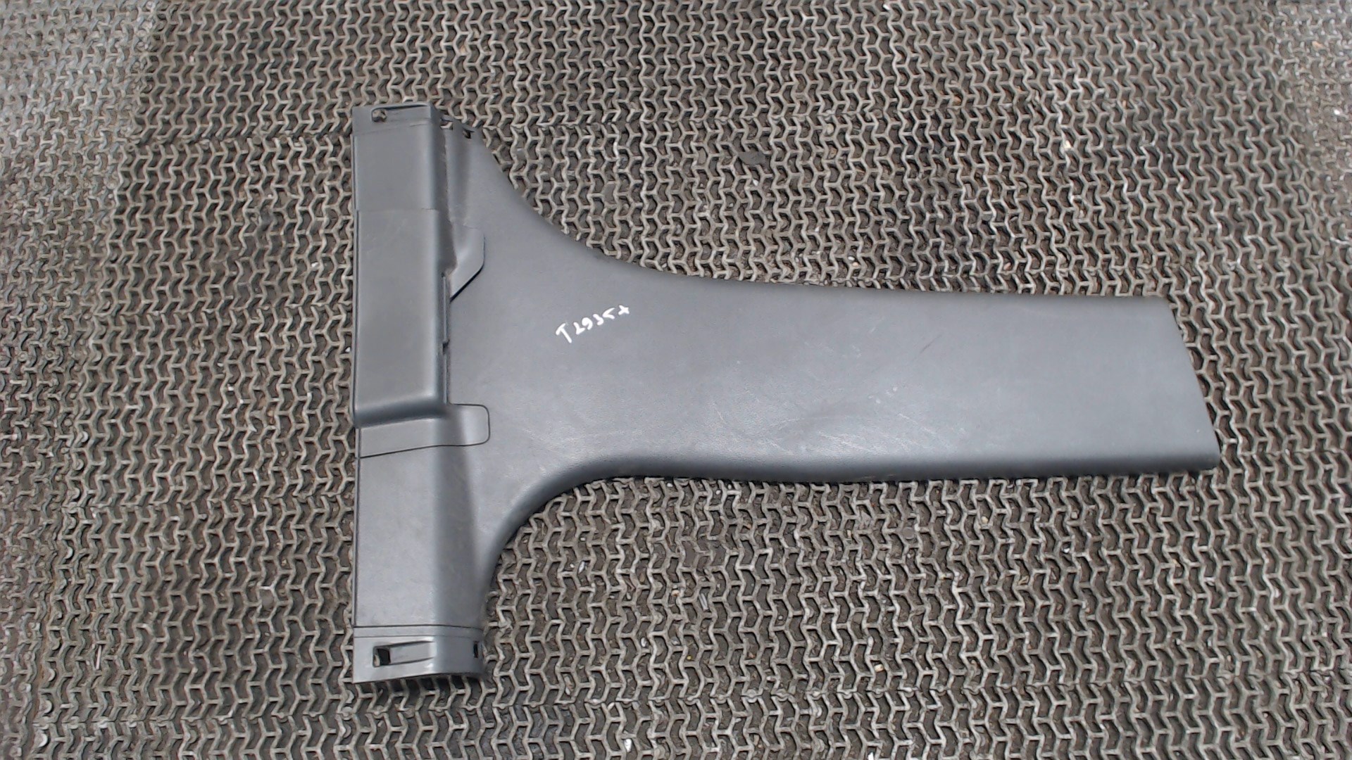 Обшивка стойки